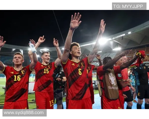 足球传奇星光璀璨：探索世界足球明星的辉煌历程与不朽瞬间