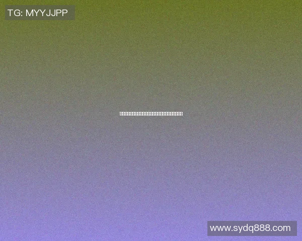 足球明星挥洒激情瞬间高清球衣甩动场面尽显风采与魅力